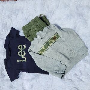 This 3 Piece Lee  Suit